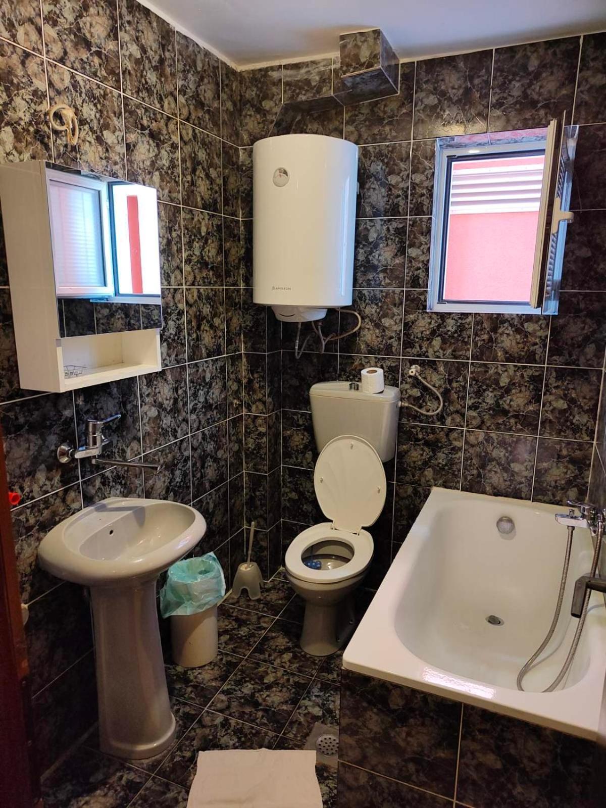 Apartments Drobni Pijesak Petrovac Rom bilde