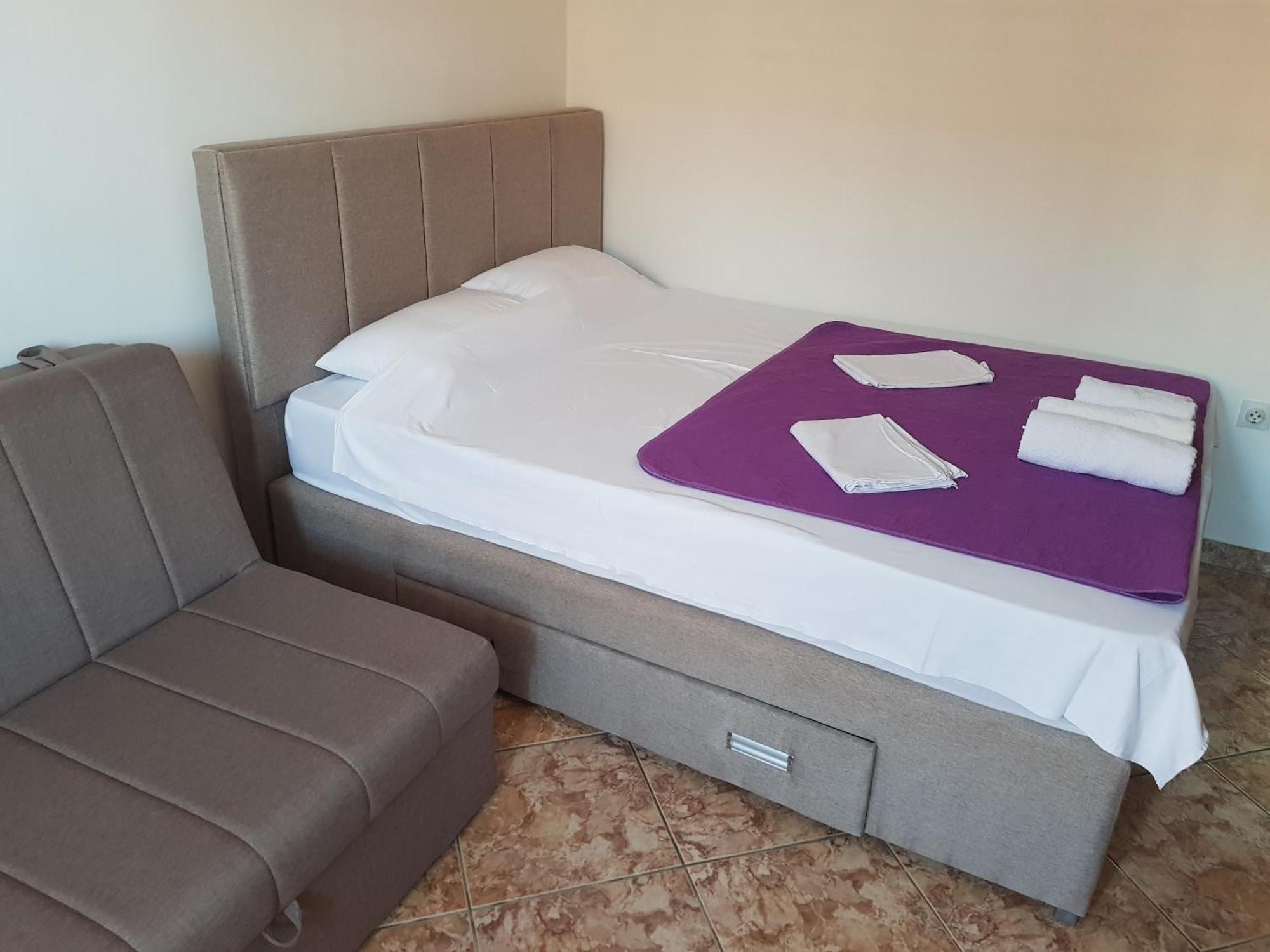 Apartments Drobni Pijesak Petrovac Rom bilde