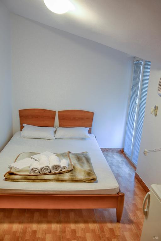 Apartments Drobni Pijesak Petrovac Eksteriør bilde
