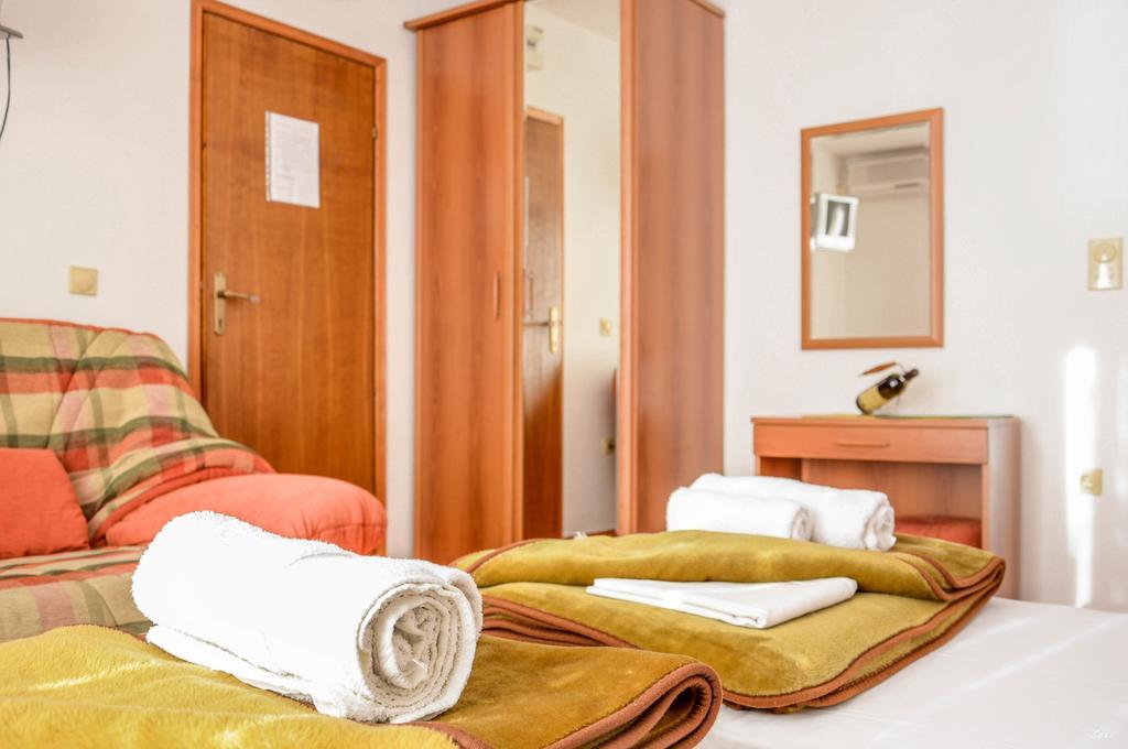 Apartments Drobni Pijesak Petrovac Eksteriør bilde